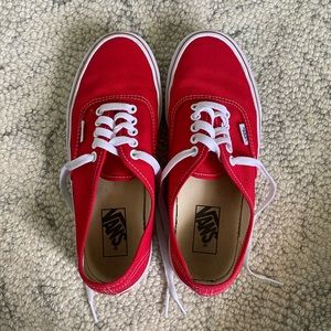 Vans- Classic- men’s size 7.